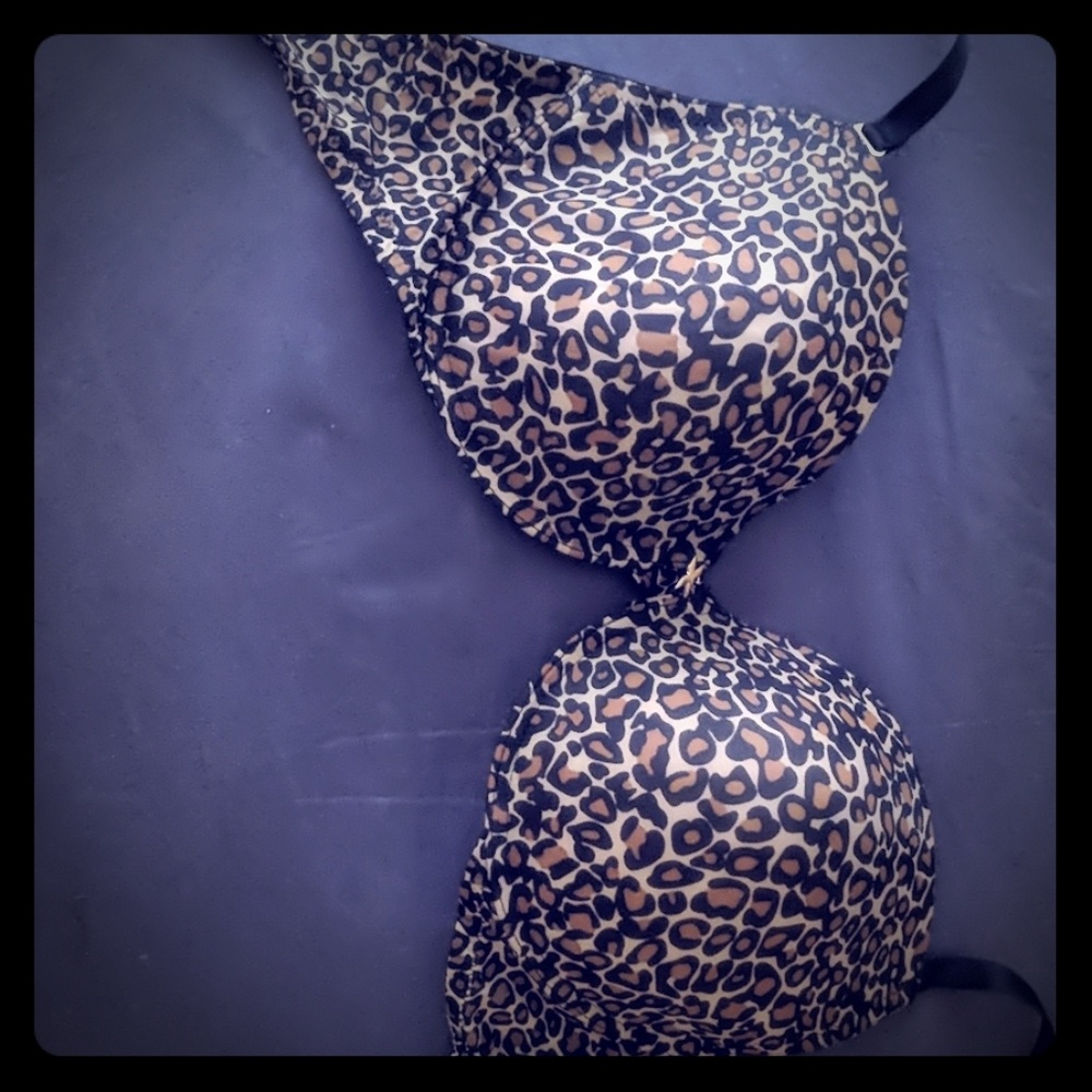 Sexy Frederick's of Hollywood leopard print bra